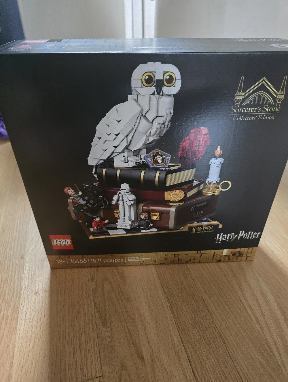 Lego White and Black Owl Display with Brown Book Base